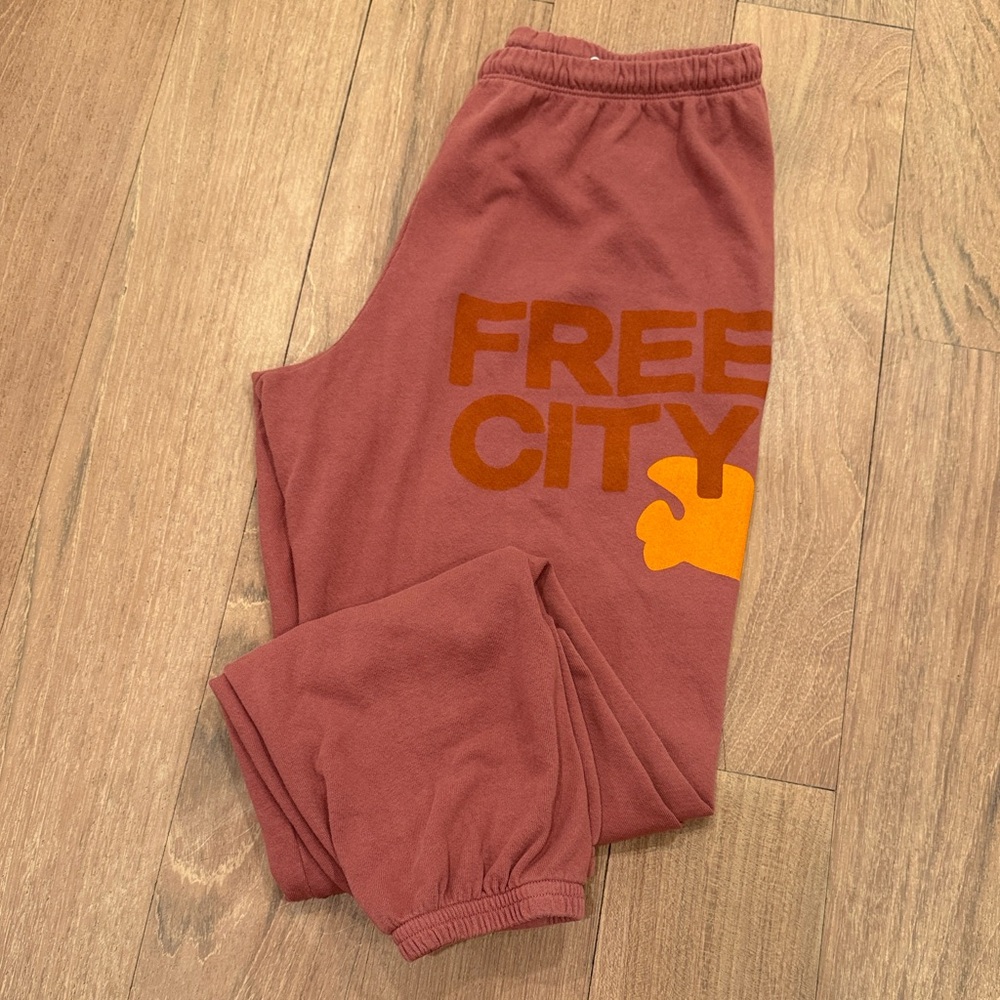 freecity Rust Sweatpants